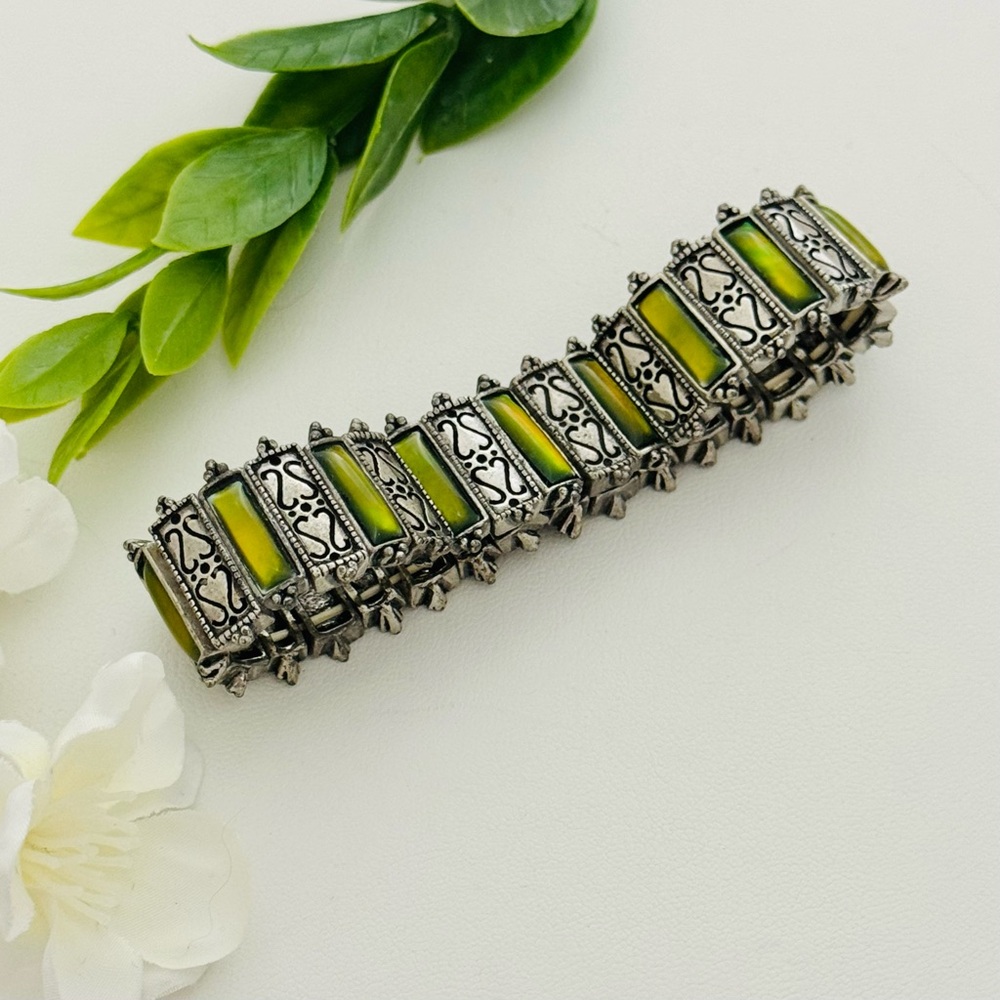Ornate Silver and Green Tile Stretch Bangle Bracelet